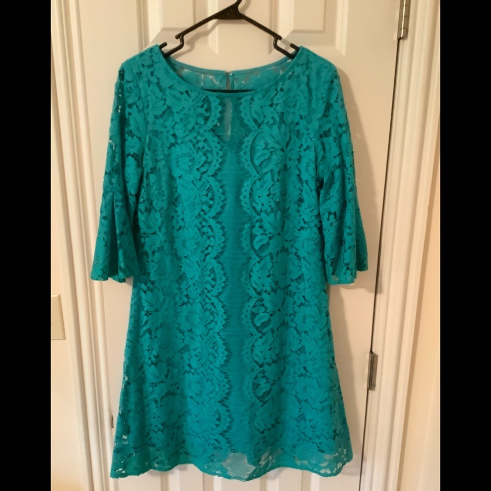 Size 8 Emerald green lace dress